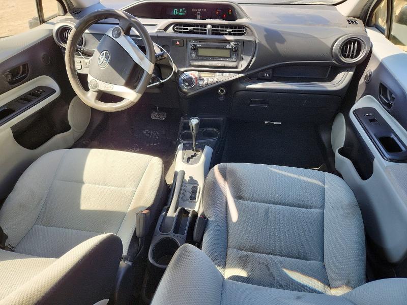 Photo 8 from auction – 2013 TOYOTA PRIUS C with VIN JTDKDTB34D1557256