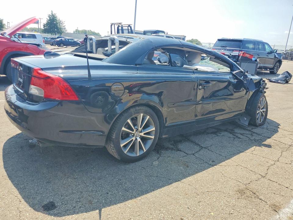 Photo 3 from auction – 2011 VOLVO C70 with VIN YV1672MC6BJ107292