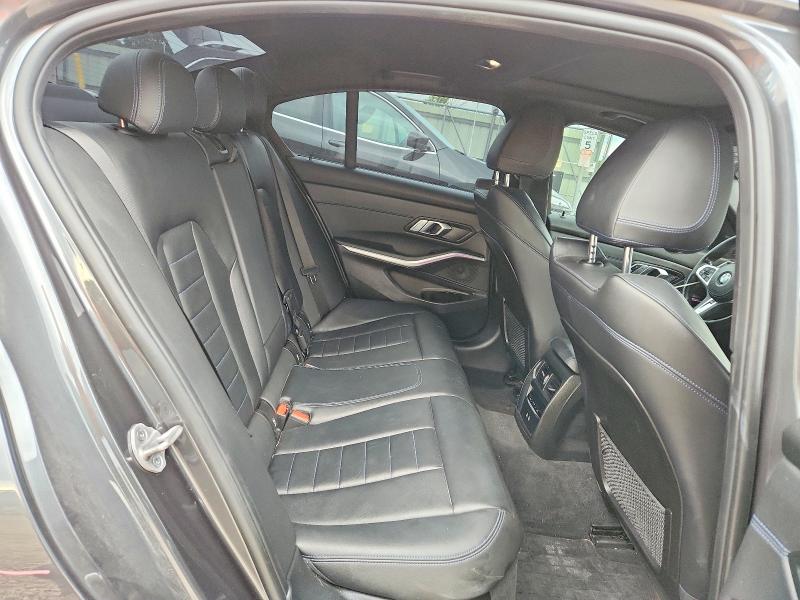 Photo 10 from auction – 2021 BMW 330XI with VIN 3MW5R7J0XM8B82138