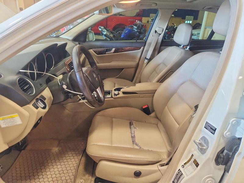 Photo 7 from auction – 2013 MERCEDES-BENZ C with VIN WDDGF8AB9DG108518