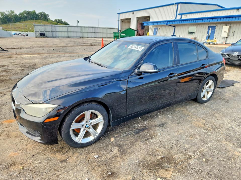 BMW 320 2014 with VIN WBA3C3C51EF984001 - Photo from auction