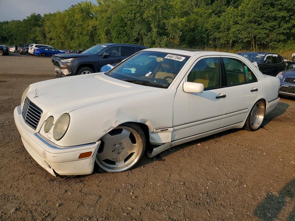 MERCEDES-BENZ E 1997 with VIN WDBJF72F4VA227608 - Photo from auction
