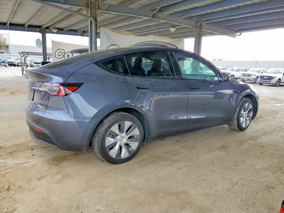 Photo 3 from auction – 2023 TESLA MODEL Y with VIN 7SAYGDEE0PF915827