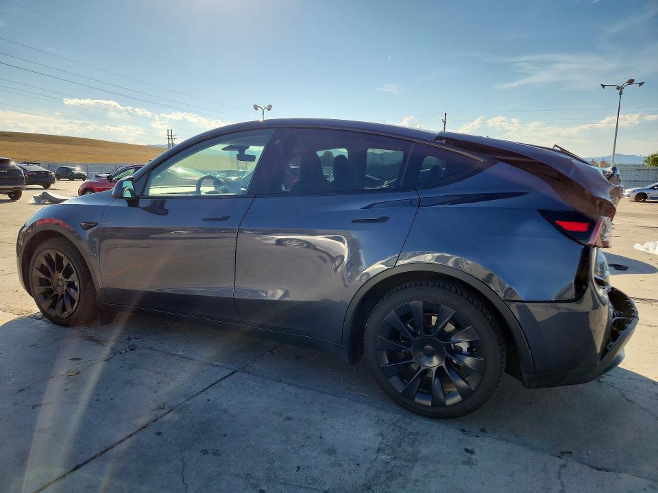 Photo 2 from auction – 2023 TESLA MODEL Y with VIN 7SAYGDEE7PA027511