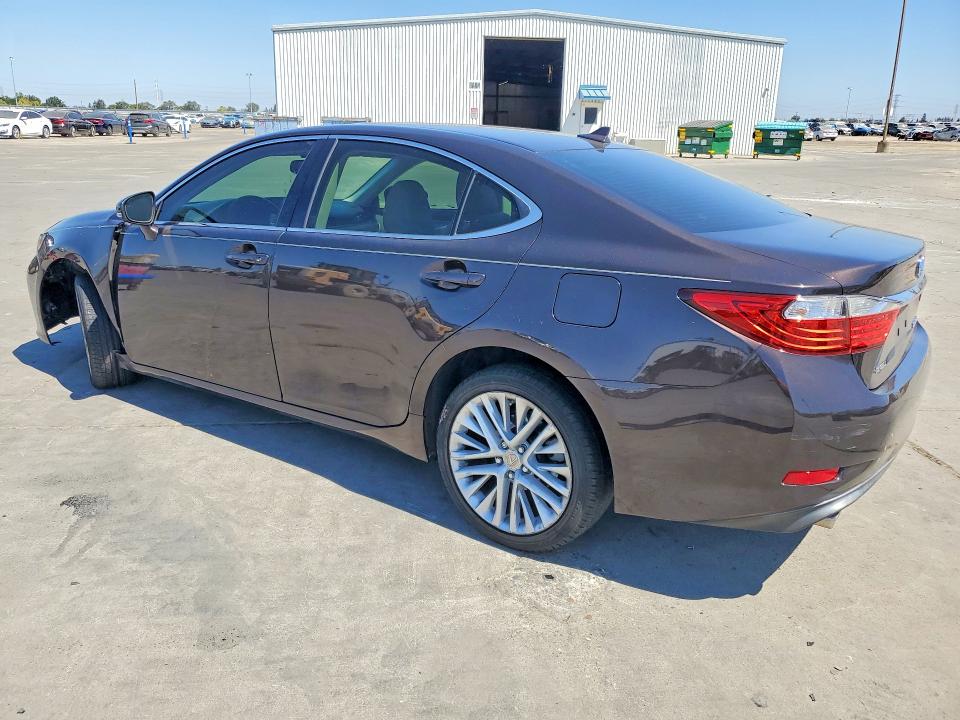 Zdjęcie 2 z aukcji – 2013 LEXUS ES z VIN JTHBK1GG8D2052559