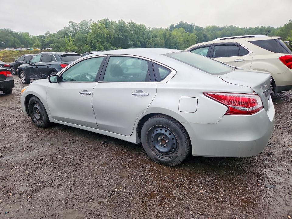 Photo 2 from auction – 2013 NISSAN ALTIMA with VIN 1N4AL3AP7DN489097