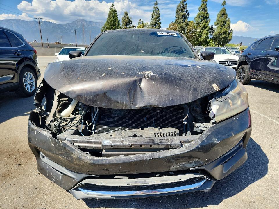 Photo 5 from auction – 2017 HONDA ACCORD with VIN 1HGCR2F5XHA249902