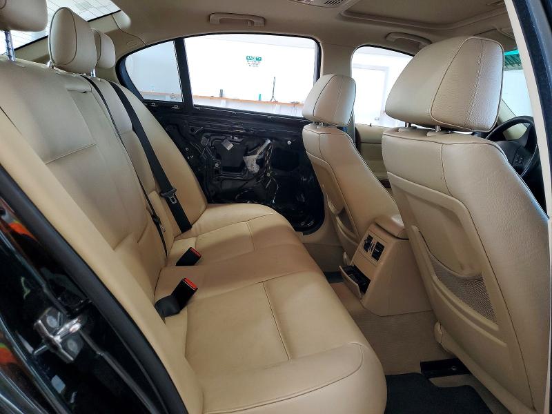 Photo 10 from auction – 2007 BMW 335 with VIN WBAVB73587VH22944