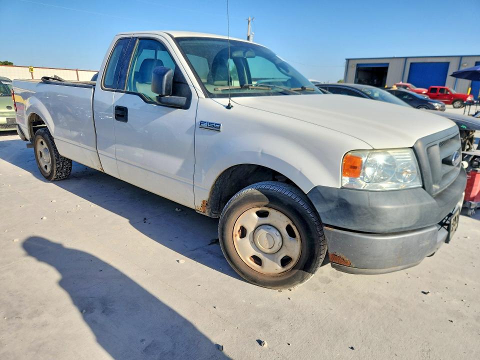 Photo 4 from auction – 2005 FORD F150 with VIN 1FTRF12W65NA34239