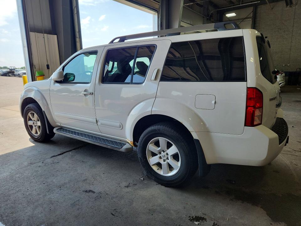 Photo 2 from auction – 2011 NISSAN PATHFINDER with VIN 5N1AR1NB2BC604642
