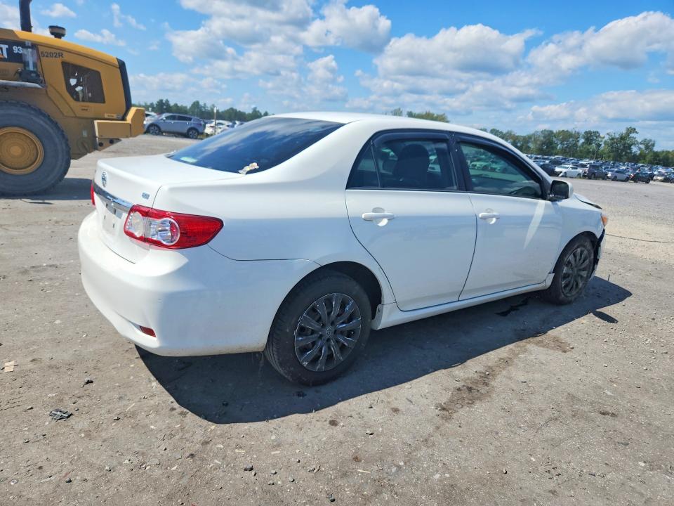 Photo 3 from auction – 2012 TOYOTA COROLLA with VIN JTDBU4EE9C9173587