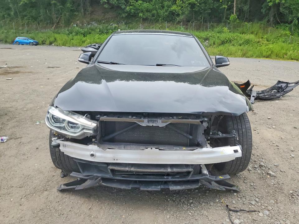 Photo 5 from auction – 2017 BMW 330 with VIN WBA8D9G58HNU60239