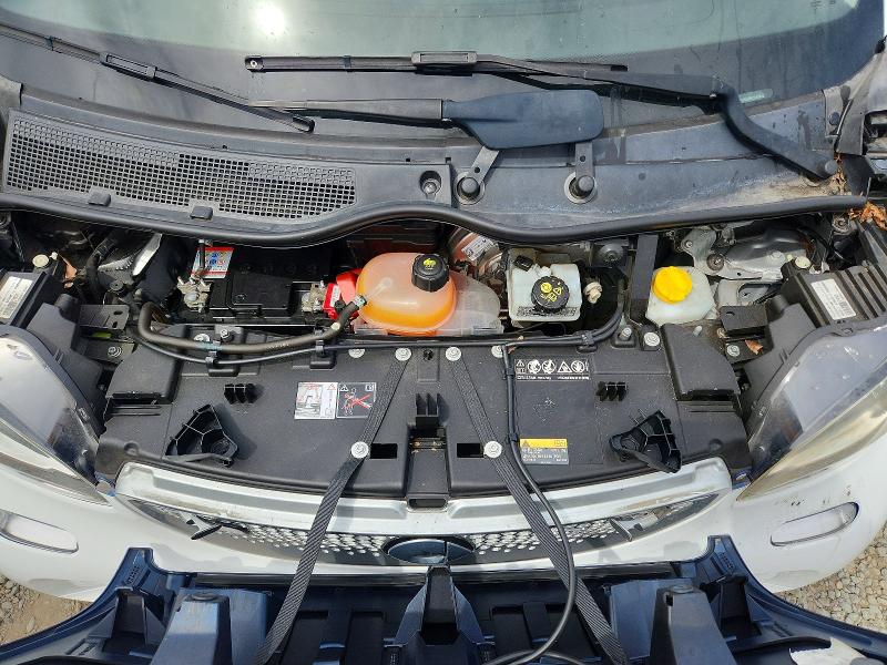 Photo 11 from auction – 2019 SMART FORTWO with VIN WMEFJ9BA9KK367442