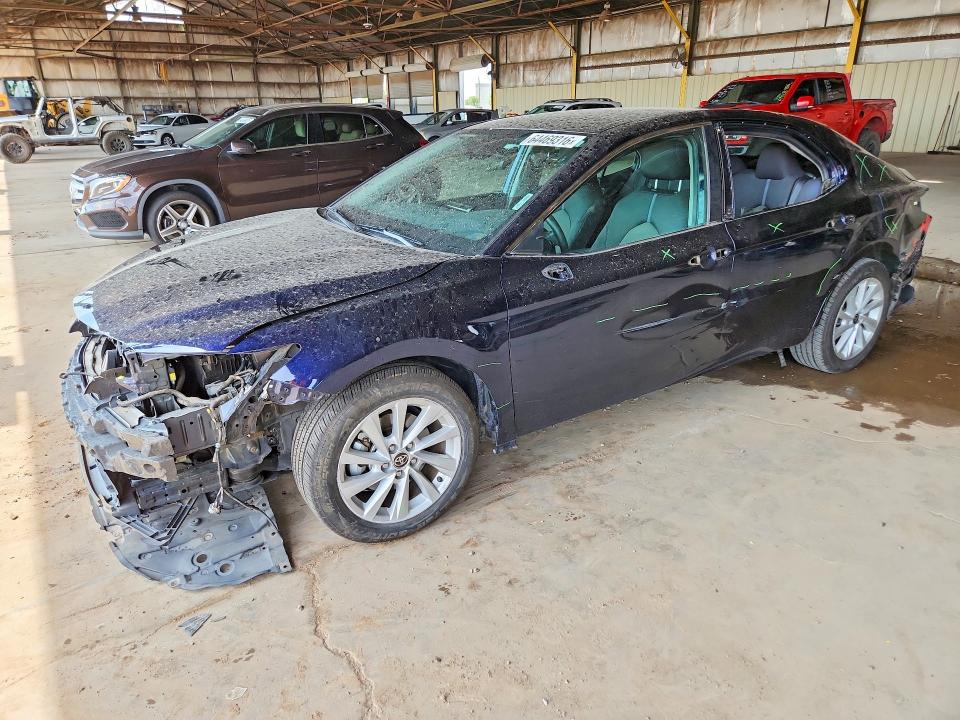 TOYOTA CAMRY 2022 with VIN 4T1C11AK7NU647717 - Photo from auction