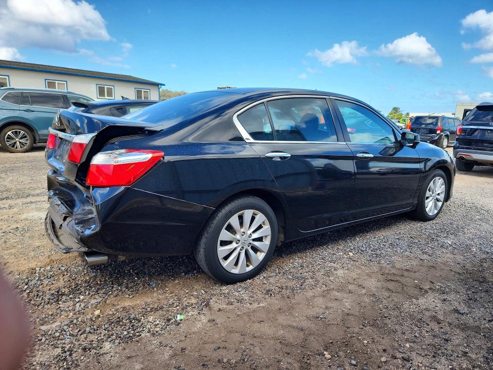 Photo 3 from auction – 2014 HONDA ACCORD with VIN 1HGCR2F70EA020514