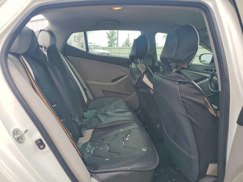 Photo 10 from auction – 2015 KIA OPTIMA with VIN KNAGM4A73F5573439