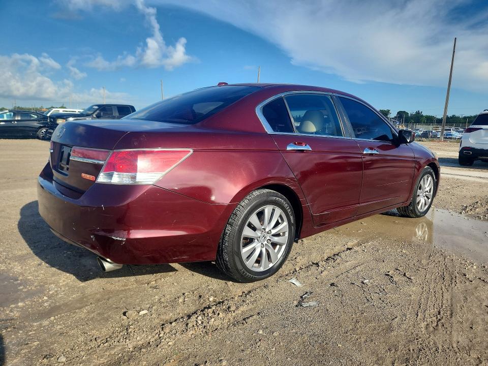 Photo 3 from auction – 2012 HONDA ACCORD with VIN 1HGCP3F86CA023838