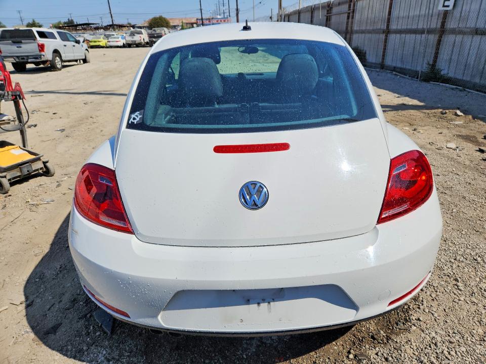 Photo 6 from auction – 2012 VOLKSWAGEN BEETLE with VIN 3VWAP7AT5CM648532