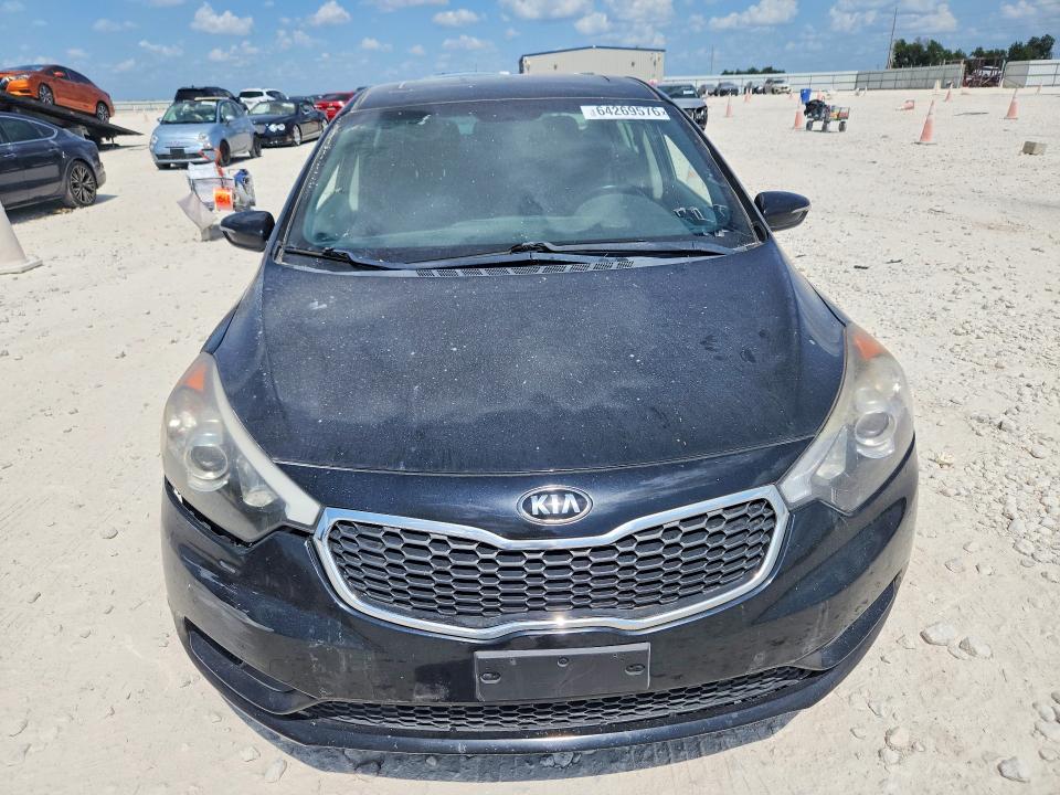 Photo 5 from auction – 2016 KIA FORTE with VIN KNAFZ4A85G5578522