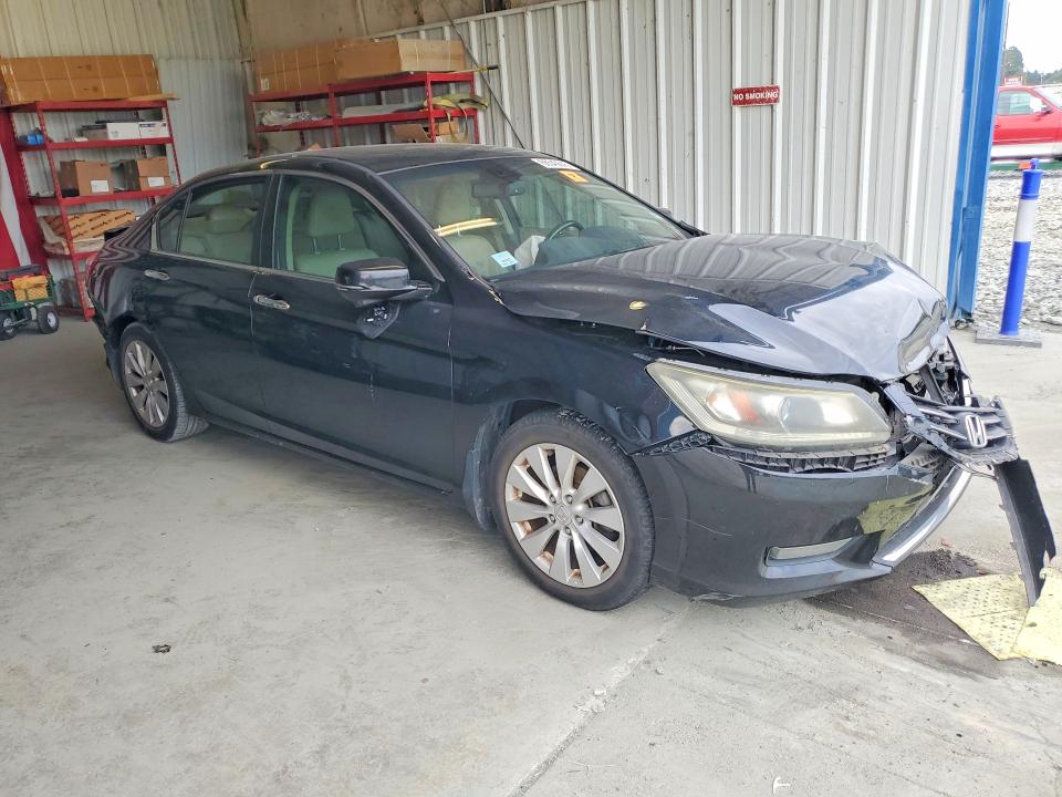 Photo 4 from auction – 2014 HONDA ACCORD with VIN 1HGCR2F82EA145460