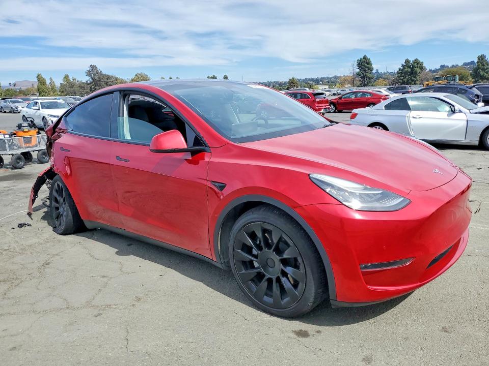 Photo 4 from auction – 2021 TESLA MODEL Y with VIN 5YJYGDEEXMF206704