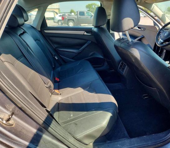 Photo 10 from auction – 2014 VOLKSWAGEN PASSAT with VIN 1VWBH7A30EC019346