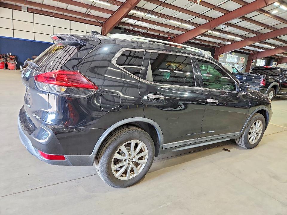 Photo 3 from auction – 2018 NISSAN ROGUE with VIN KNMAT2MV1JP563628
