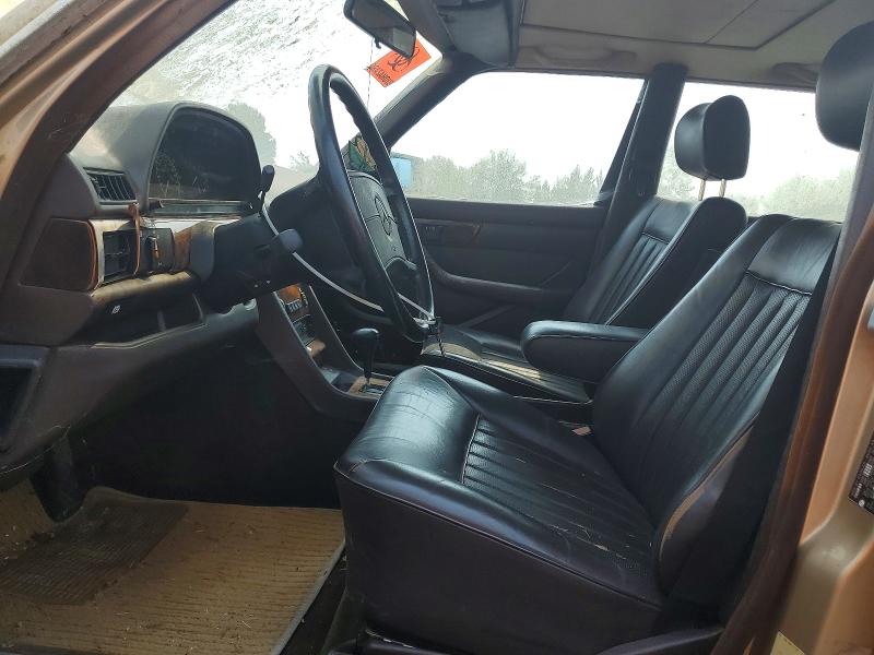 Photo 7 from auction – 1986 MERCEDES-BENZ 560 with VIN WDBCA39D5GA212428