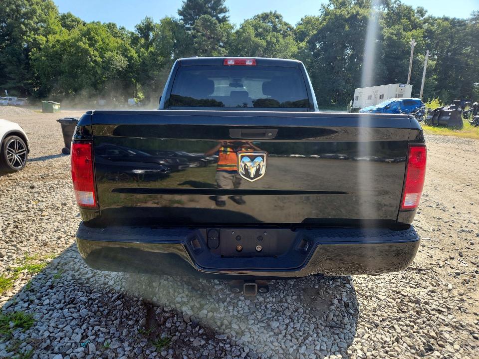 Photo 6 from auction – 2017 RAM 1500 with VIN 1C6RR6FG8HS629937