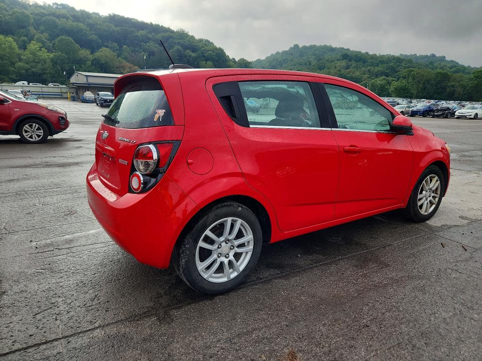 Photo 3 from auction – 2015 CHEVROLET SONIC with VIN 1G1JC6SB1F4155373