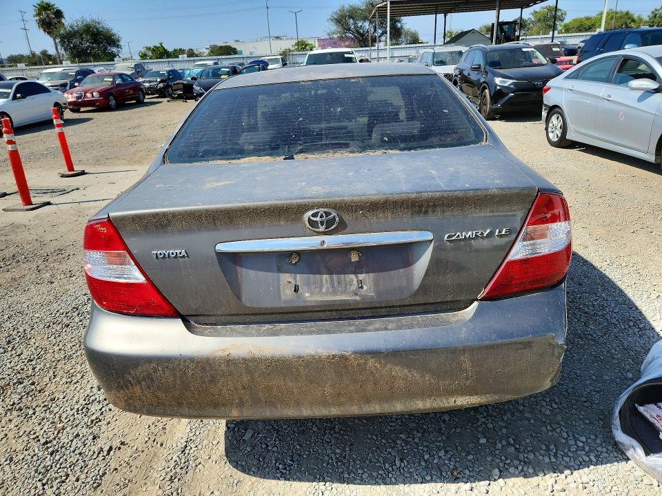 Photo 6 from auction – 2003 TOYOTA CAMRY with VIN 4T1BE32K73U191581