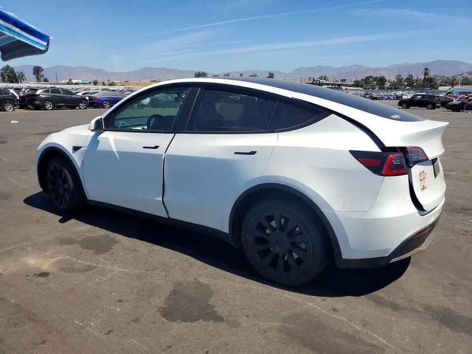 Photo 2 from auction – 2023 TESLA MODEL Y with VIN 7SAYGDEE9PF621925
