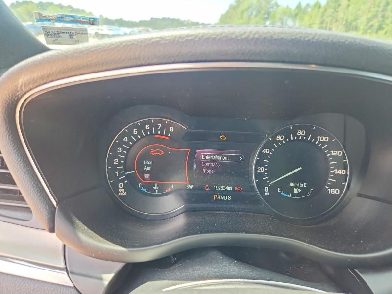Zdjęcie 9 z aukcji – 2015 LINCOLN MKC z VIN 5LMCJ2A9XFUJ04377