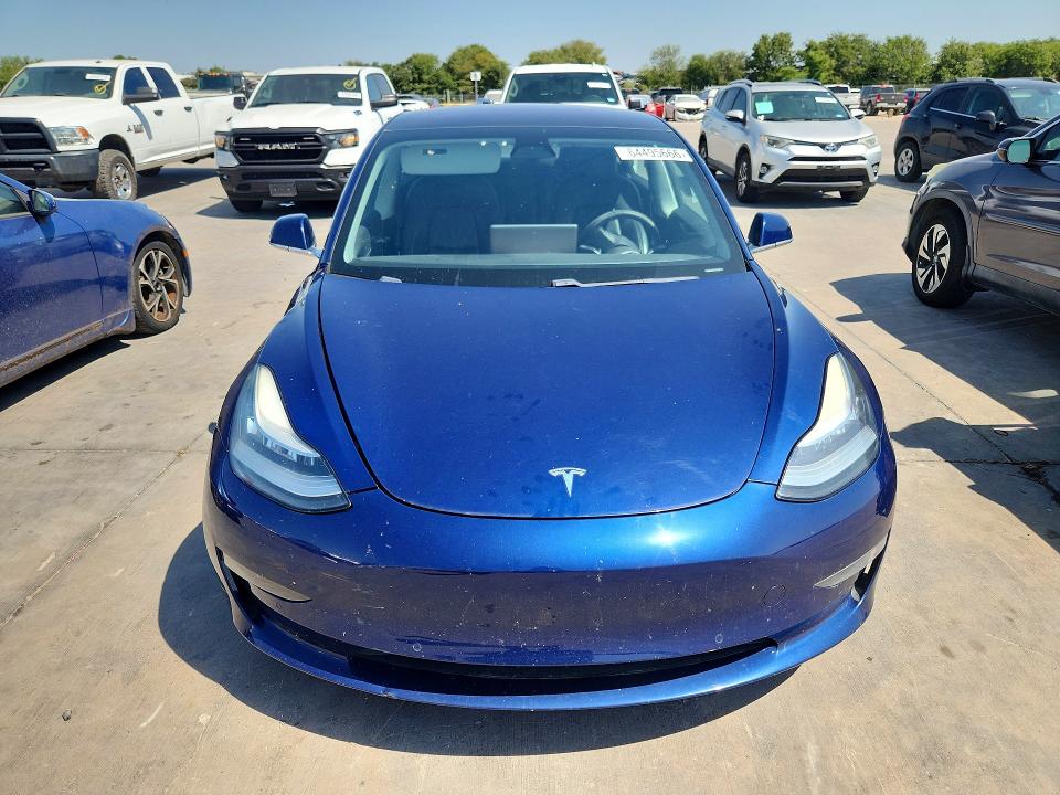 Photo 5 from auction – 2018 TESLA MODEL 3 with VIN 5YJ3E1EA0JF102357
