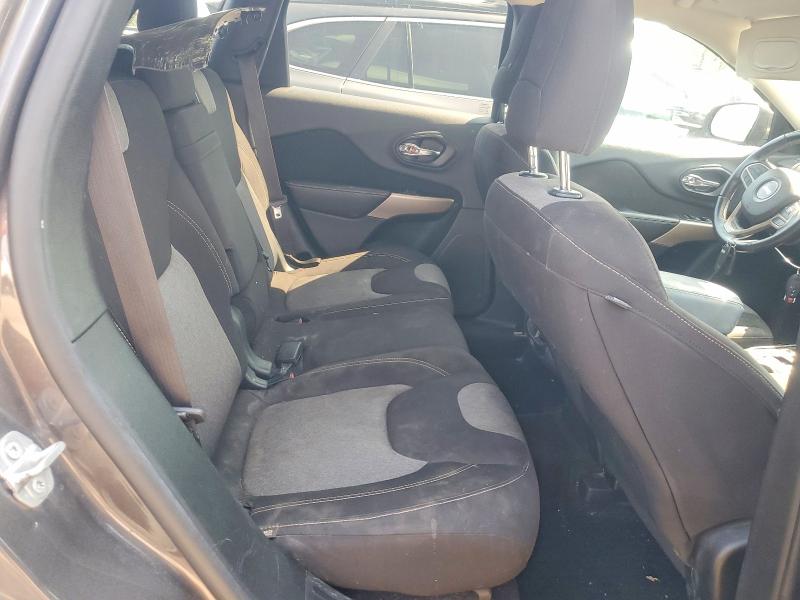 Photo 11 from auction – 2018 JEEP CHEROKEE with VIN 1C4PJLCB6JD554096