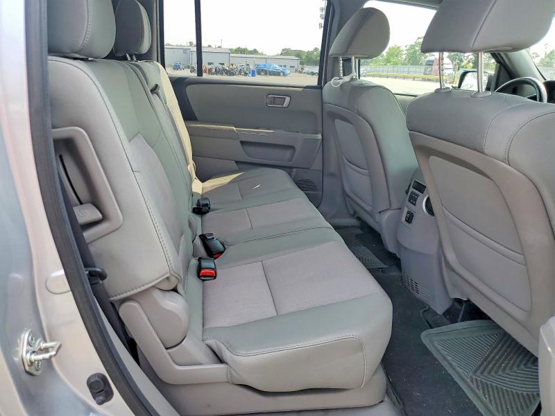 Photo 11 from auction – 2014 HONDA PILOT with VIN 5FNYF4H42EB016077