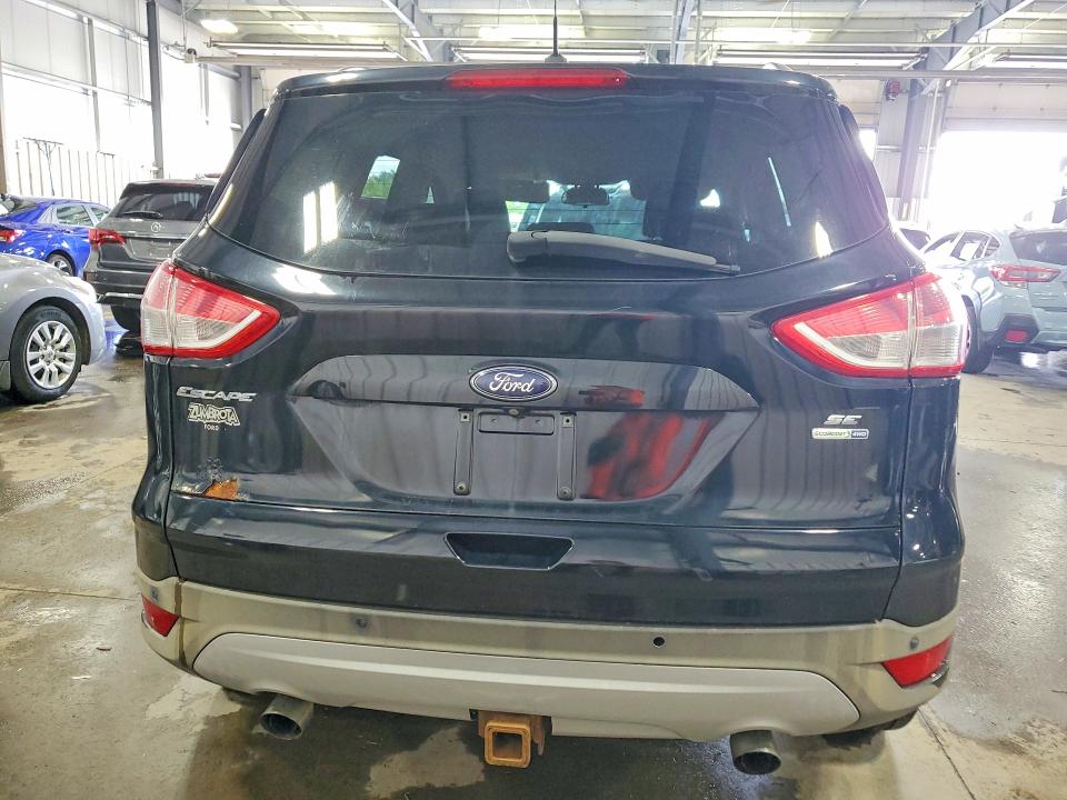Photo 6 from auction – 2016 FORD ESCAPE with VIN 1FMCU9G92GUB77089