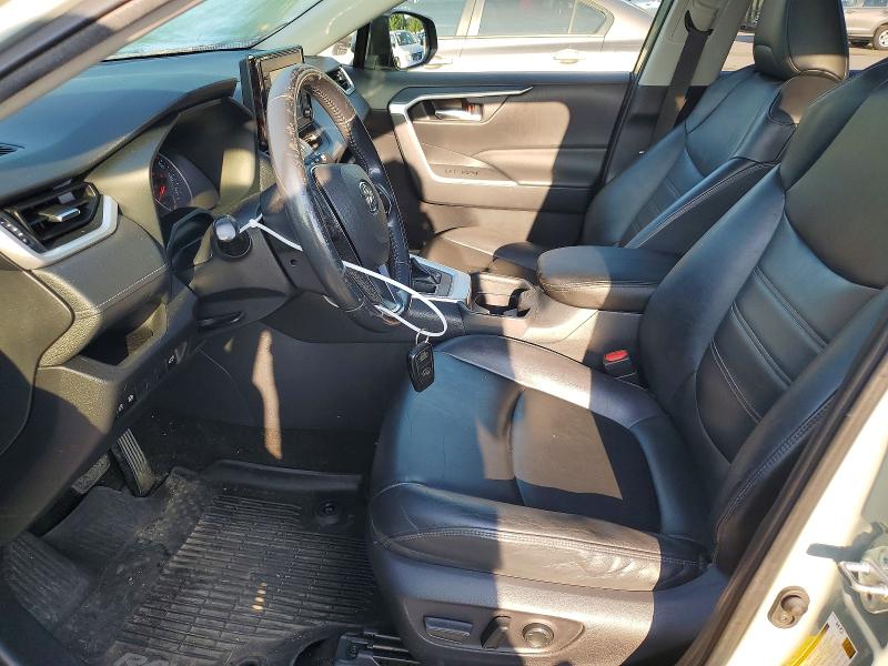 Photo 7 from auction – 2019 TOYOTA RAV4 with VIN JTMA1RFV1KD512936