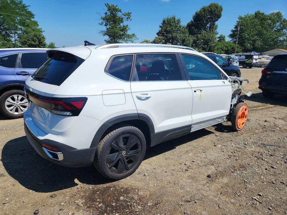 Photo 3 from auction – 2026 VOLKSWAGEN TAOS with VIN 3VVSC7B25TM001140