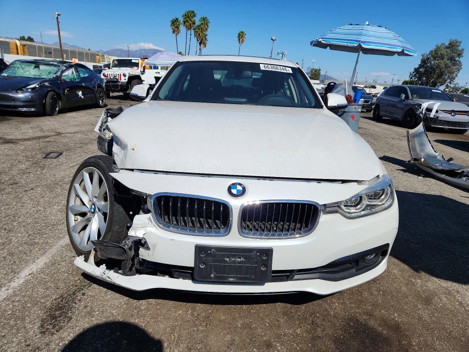 Photo 5 from auction – 2018 BMW 320 with VIN WBA8A9C54JAH13653