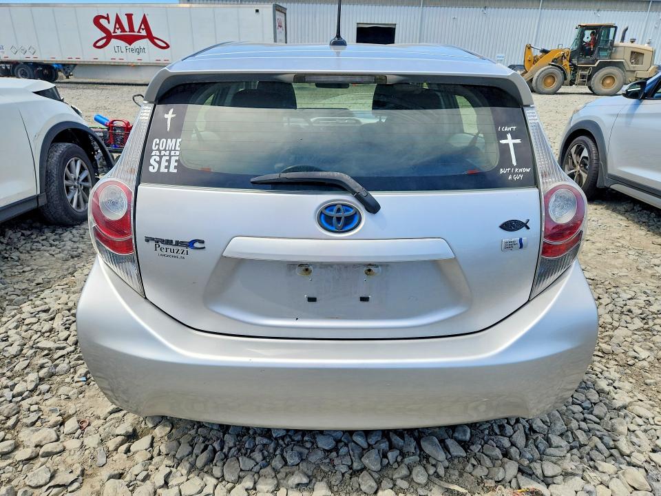 Photo 6 from auction – 2012 TOYOTA PRIUS C with VIN JTDKDTB35C1509232