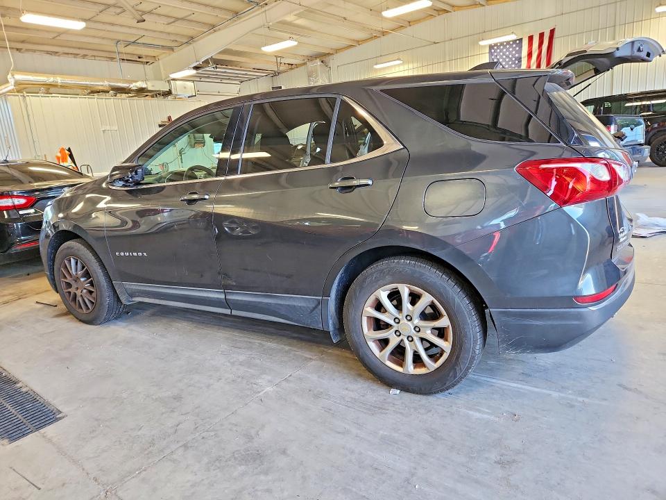 Photo 2 from auction – 2018 CHEVROLET EQUINOX with VIN 2GNAXJEV2J6217396