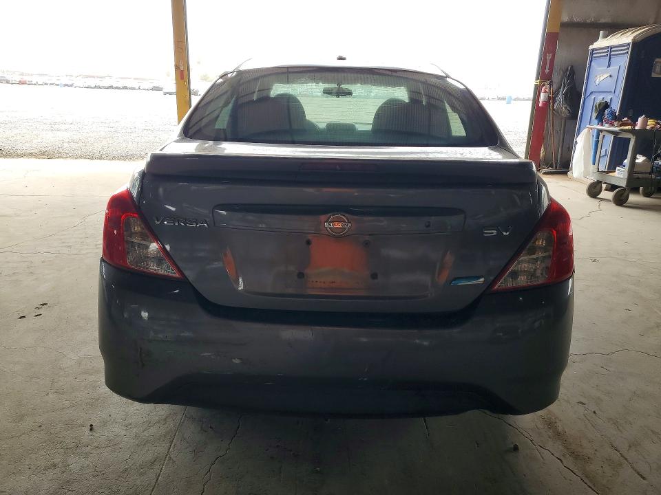 Photo 6 from auction – 2017 NISSAN VERSA with VIN 3N1CN7AP1HL880811