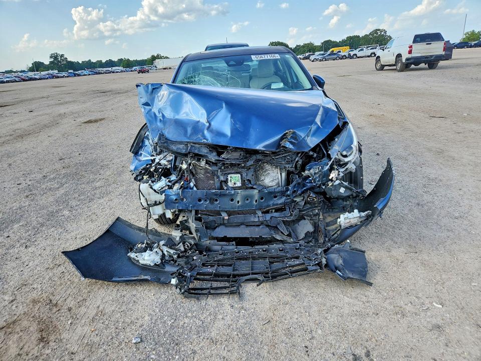 Фото 5 с аукциона – 2018 MAZDA 3 с VIN 3MZBN1W35JM179035