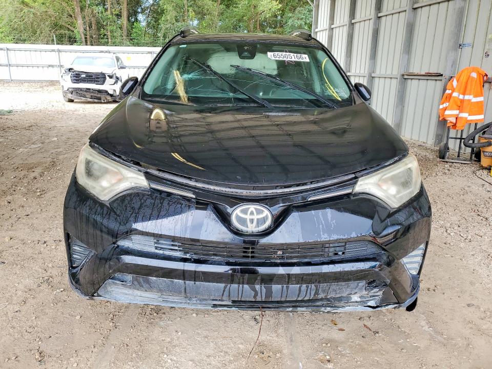 Photo 5 from auction – 2017 TOYOTA RAV4 with VIN 2T3ZFREV1HW370413