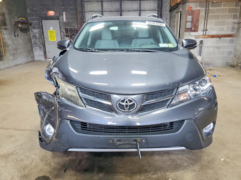 Photo 5 from auction – 2015 TOYOTA RAV4 with VIN 2T3RFREV0FW375552