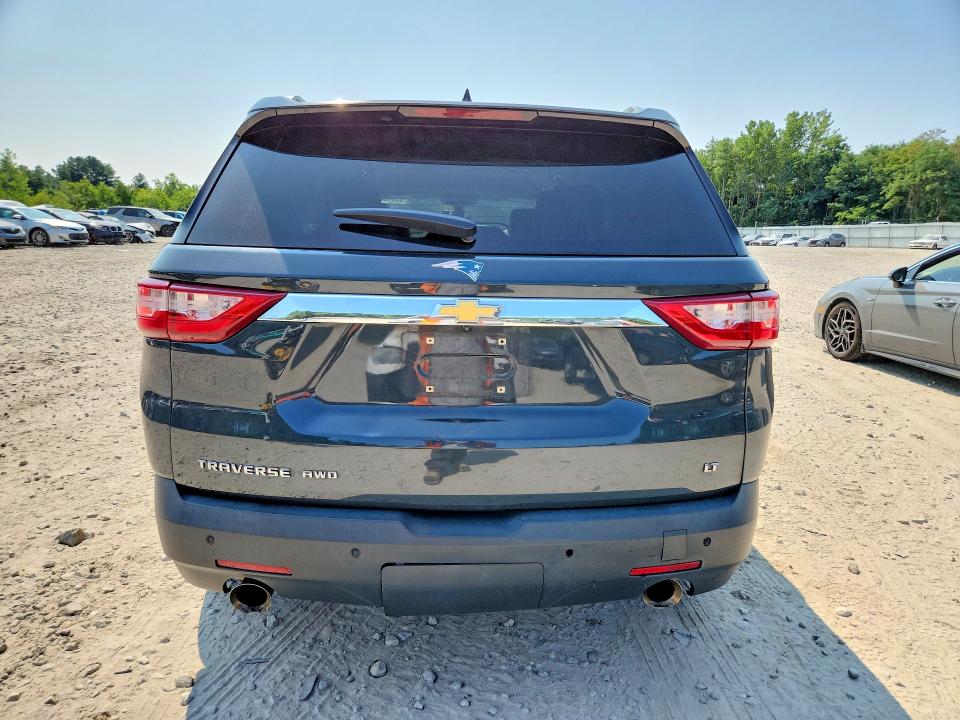 Photo 6 from auction – 2018 CHEVROLET TRAVERSE with VIN 1GNEVGKW2JJ285160