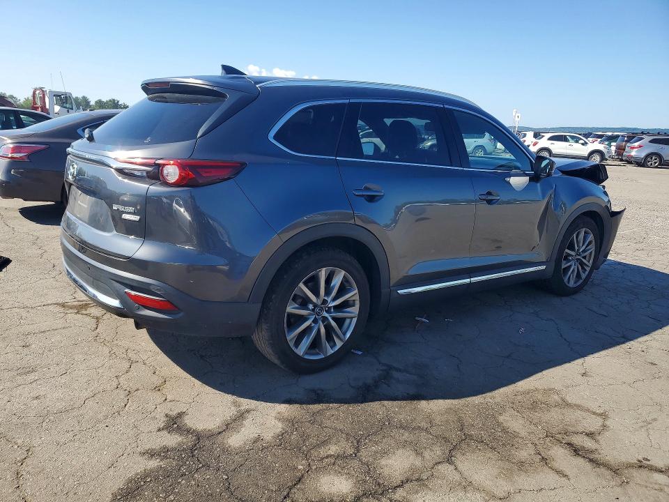 Photo 3 from auction – 2017 MAZDA CX-9 with VIN JM3TCBEY1H0132492
