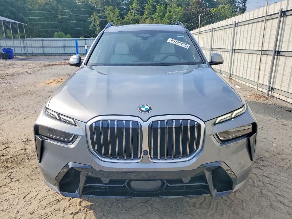 Photo 5 from auction – 2023 BMW X7 with VIN 5UX23EM04P9R40684