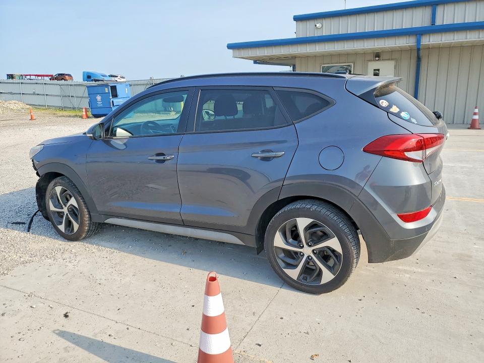 Photo 2 from auction – 2017 HYUNDAI TUCSON with VIN KM8J33A24HU551805